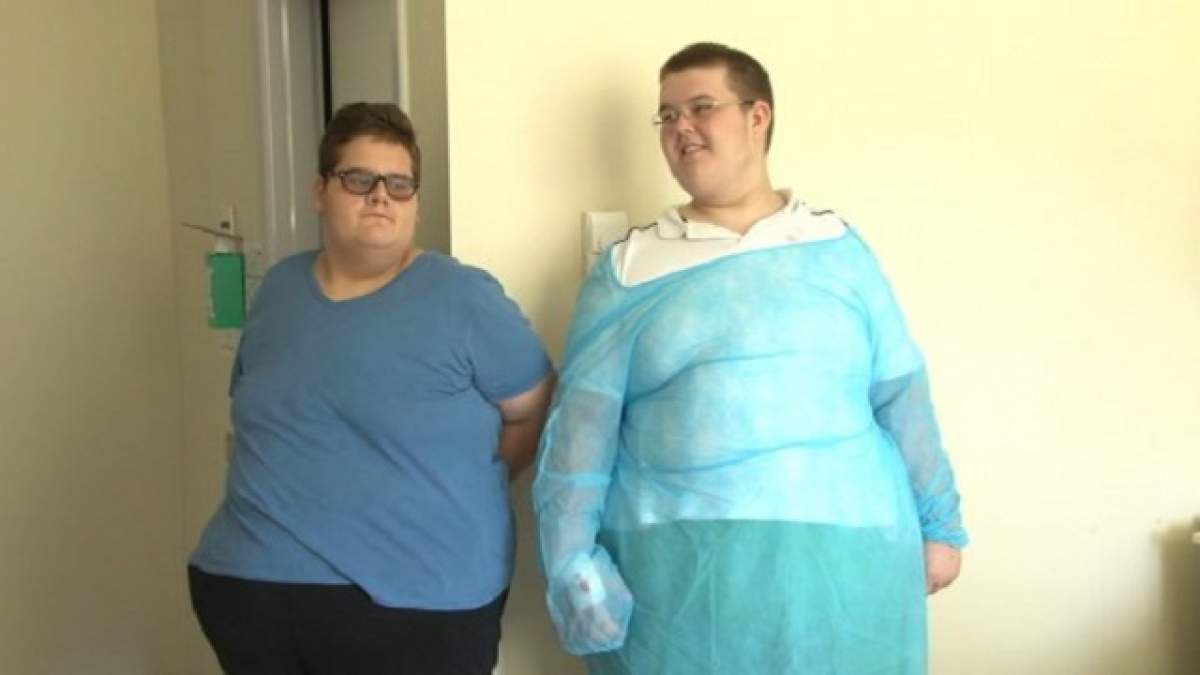 Povestea şocantă a doi adolescenţi care cântăresc împreună peste 340 de kilograme! "Vreau să devin un copil normal!"