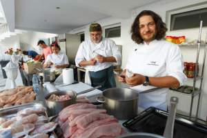 FOTO / Chef Florin Dumitrescu – tartor în bucătărie pentru Speak, Diana Munteanu şi CRBL