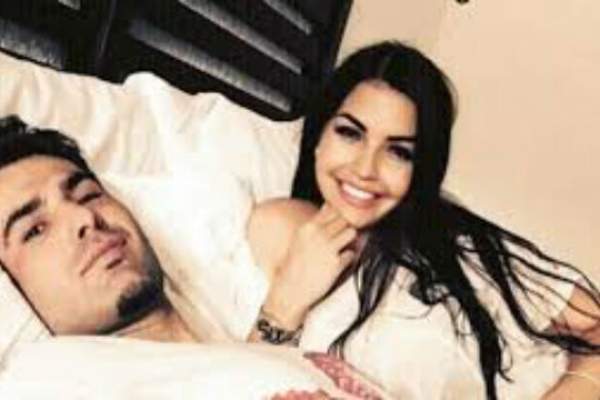 O să rămâi mut când o să vezi ce fotografie a postat Adrian Mutu cu iubita lui. Imagine interzisă cardiacilor