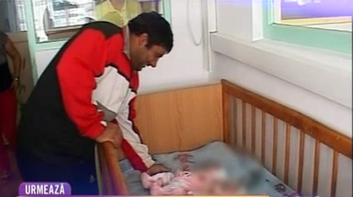 VIDEO / Trei îngeri vânduţi pe bani grei? Incredibil! Părinţii îşi vor tripletele pe care le-au abandonat