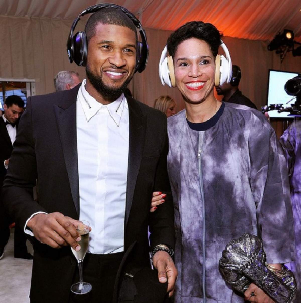 Usher, căsătorie în secret cu managerul său. Fotografiile din luna de miere l-au dat de gol!