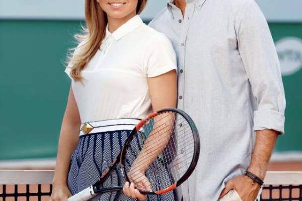 A făcut şi asta! Simona Halep, pe tocuri de 15 cm, pe terenul de tenis