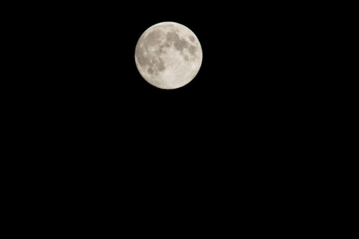 Fenomen astomonic spectaculos! Luna va arăta aşa cum nu ai mai văzut-o niciodată!