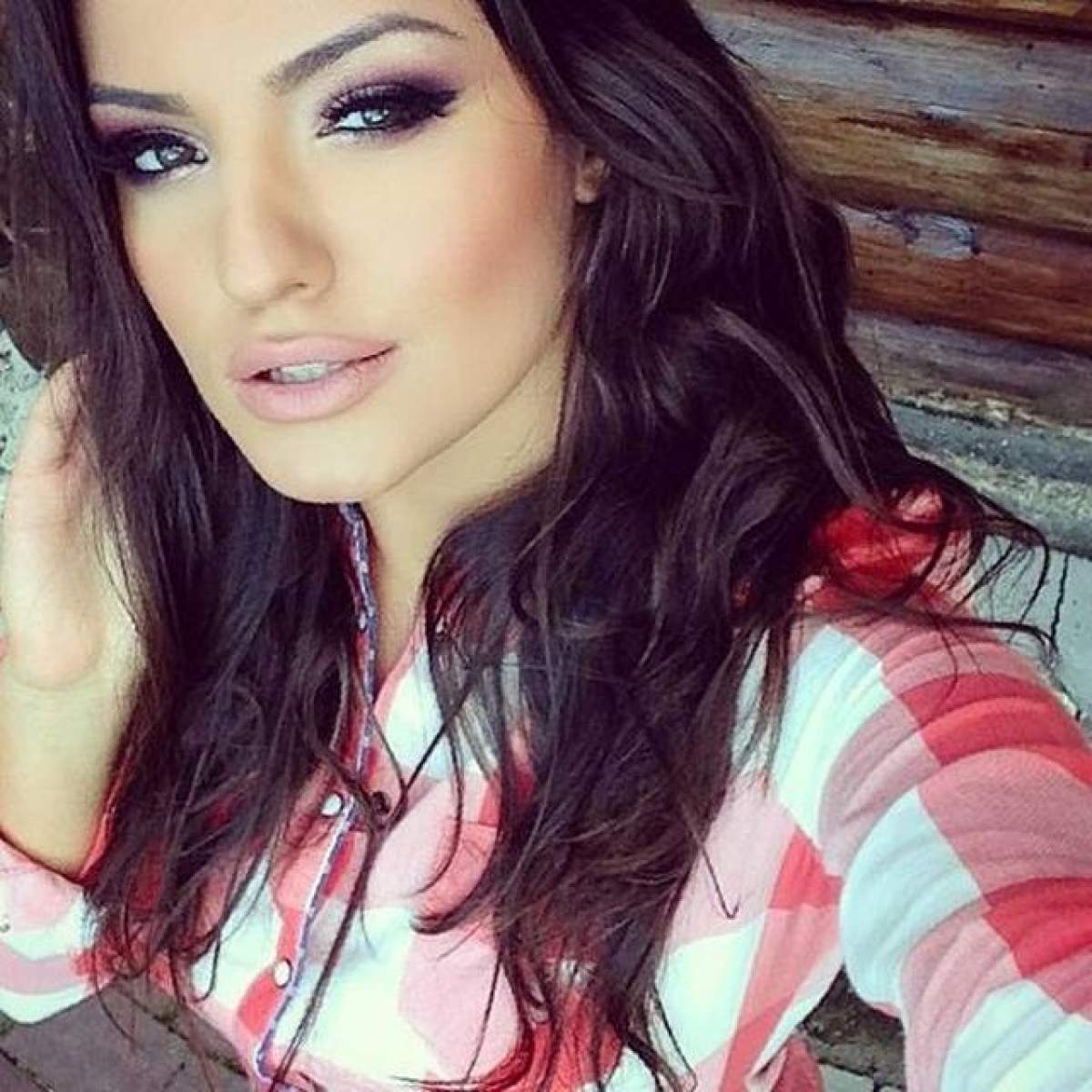 Diana Enache, BOMBĂ SEXY. Şi-a pozat sânii şi a postat imaginea pe Facebook