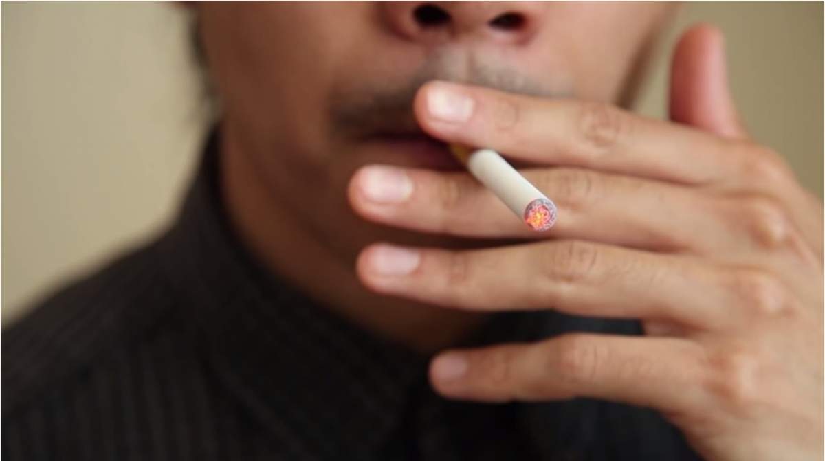 ÎNTREBAREA ZILEI - MIERCURI: Cât de nocive sunt ţigările electronice?