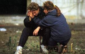 FOTO / România în urmă cu 26 de ani, cu lacrimi în ochi și zâmbete în colțul gurii. Fotografii DE COLECȚIE din 1989