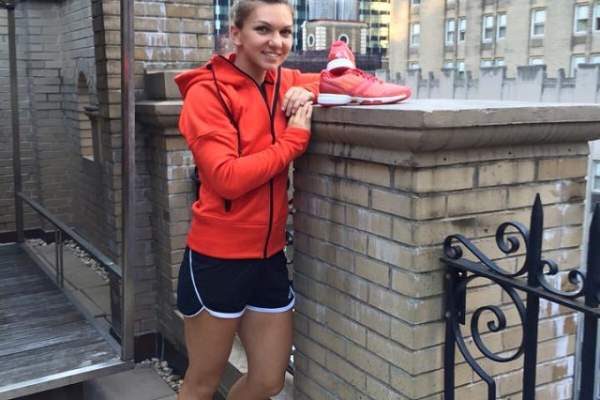 Simona Halep a învins-o pe Caroline Garcia în al doilea tur de la Sydney! Victorie într-un picior şi o revenire de senzaţie