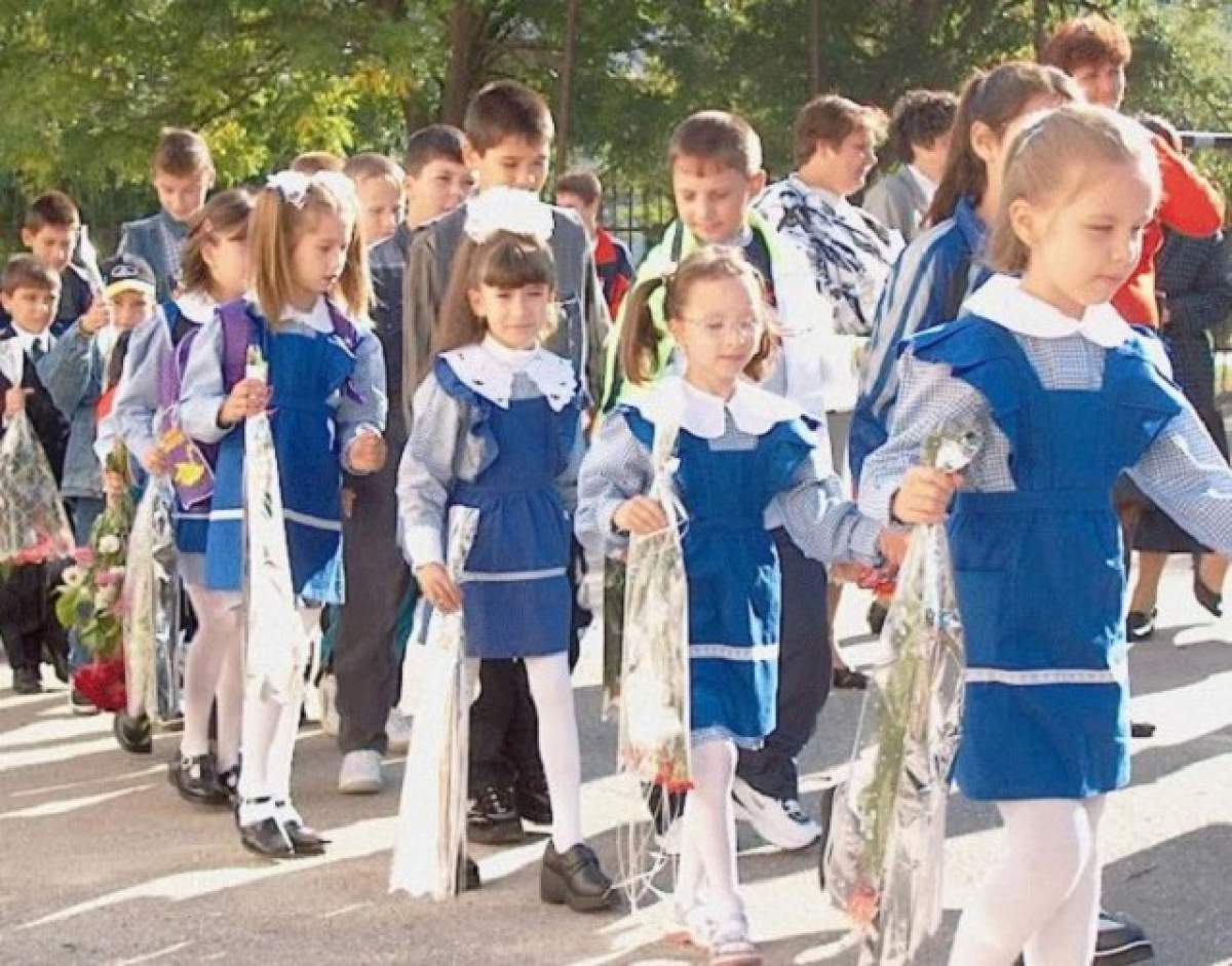 ATENŢIE, PĂRINŢI! DECIZIA a fost LUATĂ: Este discriminare dacă şcoala scade nota la purtare elevilor veniţi la ore fără uniformă