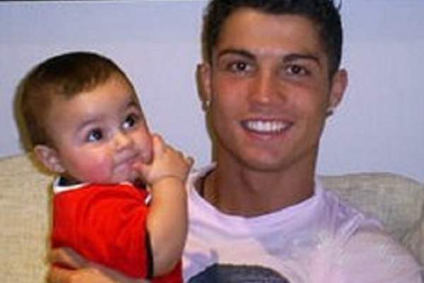 Cristiano Ronaldo, din nou tătic!