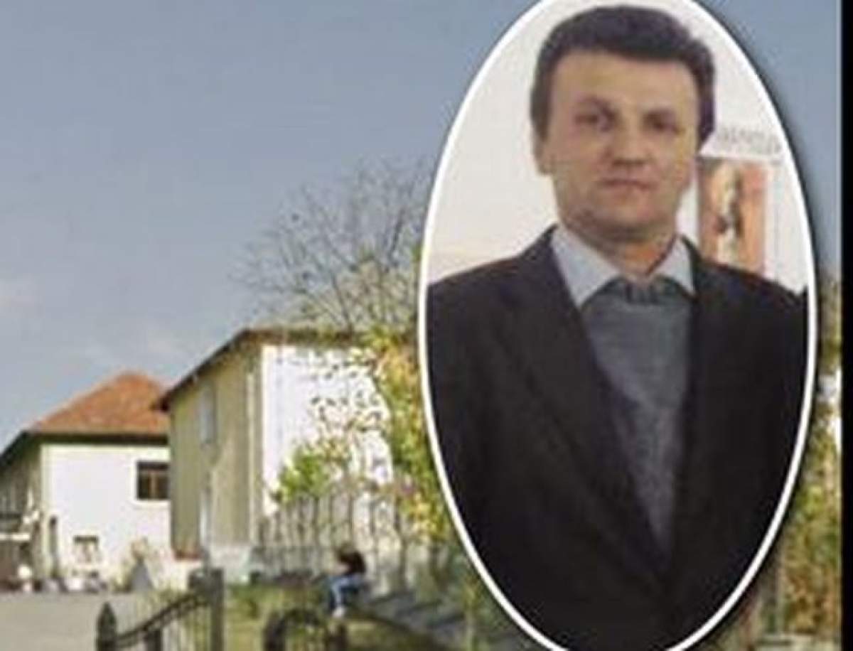 Incredibil! Un profesor de religie din Vâlcea este acuzat că ar fi iniţiat în „arta porno” mai multe minore