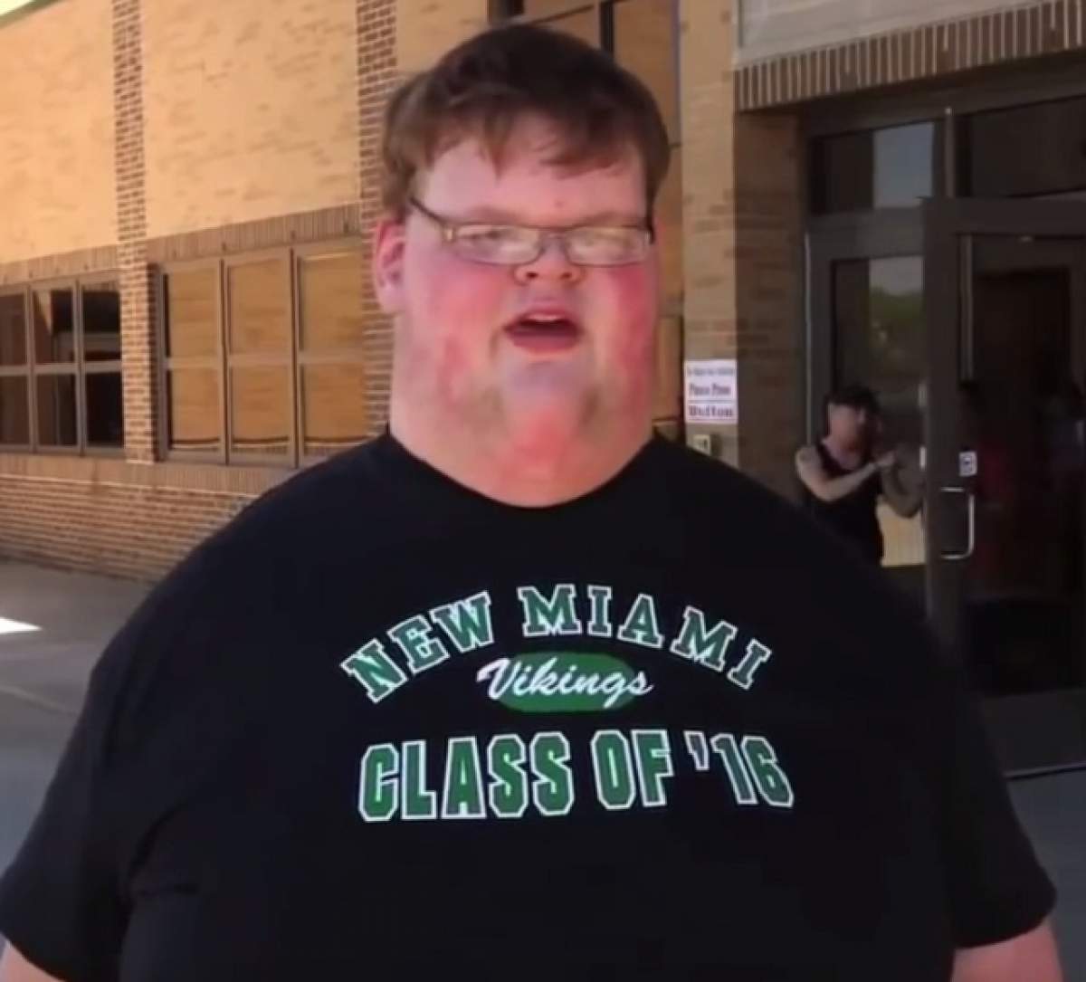 VIDEO / Avea 320 de kilograme la 15 ani! Băiatul care a şocat lumea cu greutatea lui