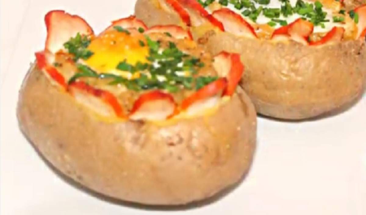 VIDEO / REŢETA ZILEI - JOI: Cartofi umpluţi cu ciuperci! Delicioasă şi perfectă pentru masa de seară