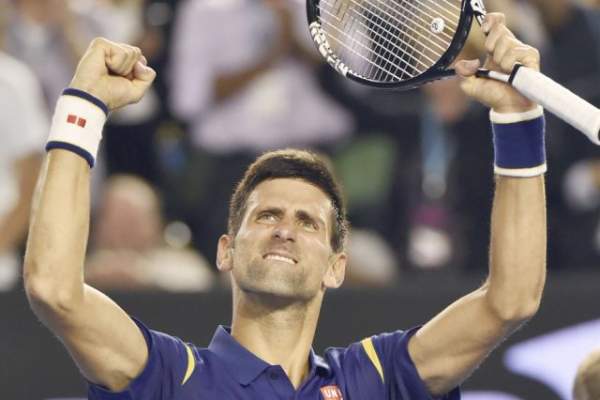 Novak Djokovic l-a zdobit pe Andy Murray şi a câştigat Australian Open