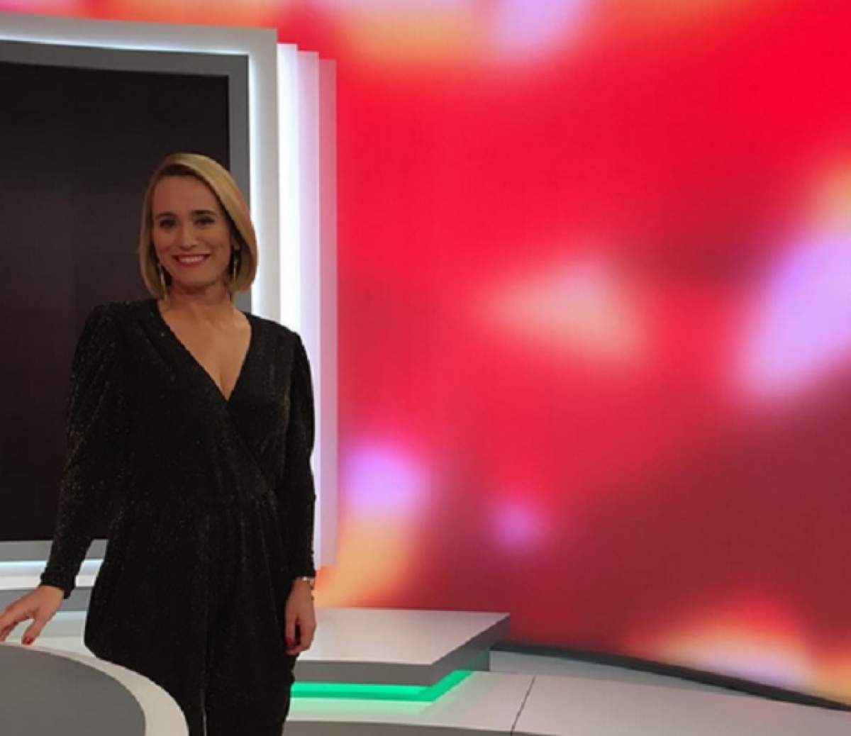 Andreea Esca a renunţat la machiaj. Nu o să-ţi vină să crezi cum arată când nu e la TV. Chipul ei e invadat de riduri