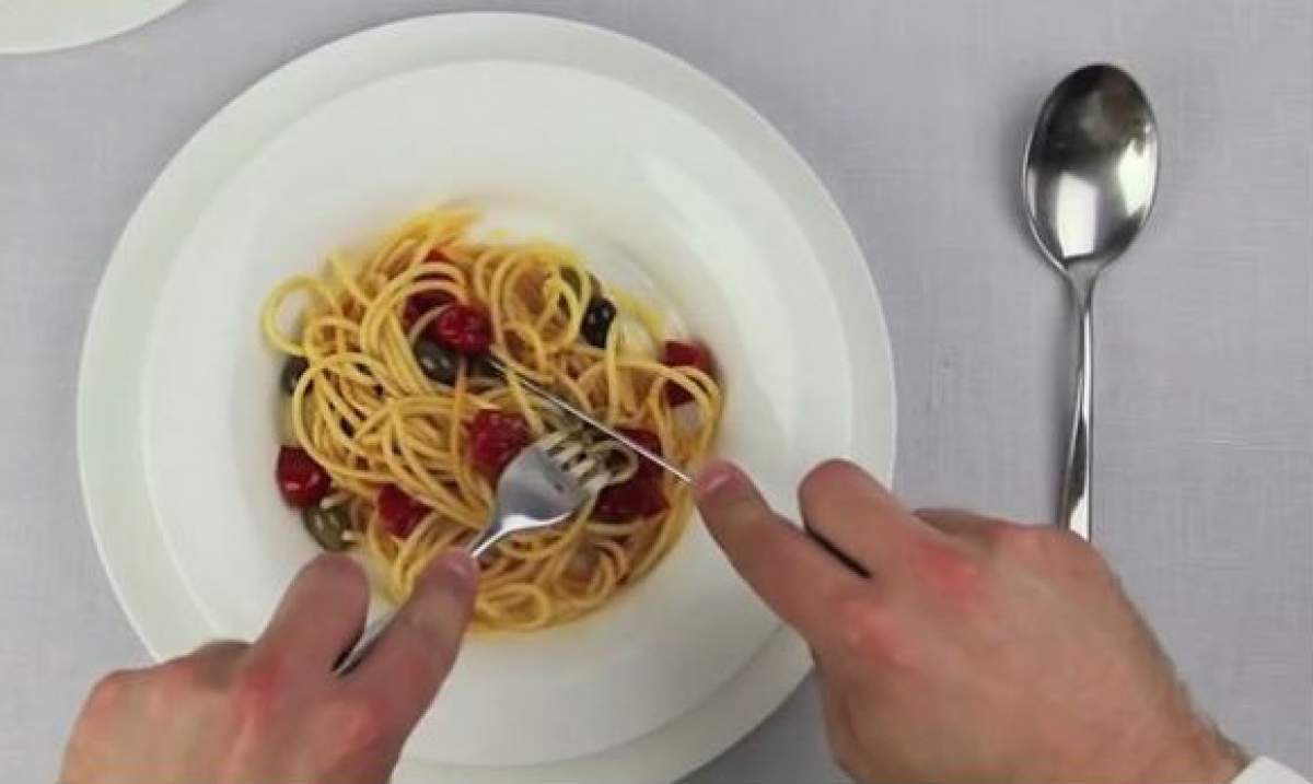ÎNTREBAREA ZILEI: LUNI - Cum se mănâncă, de fapt, corect spaghetele? Ai greşit asta tot timpul!