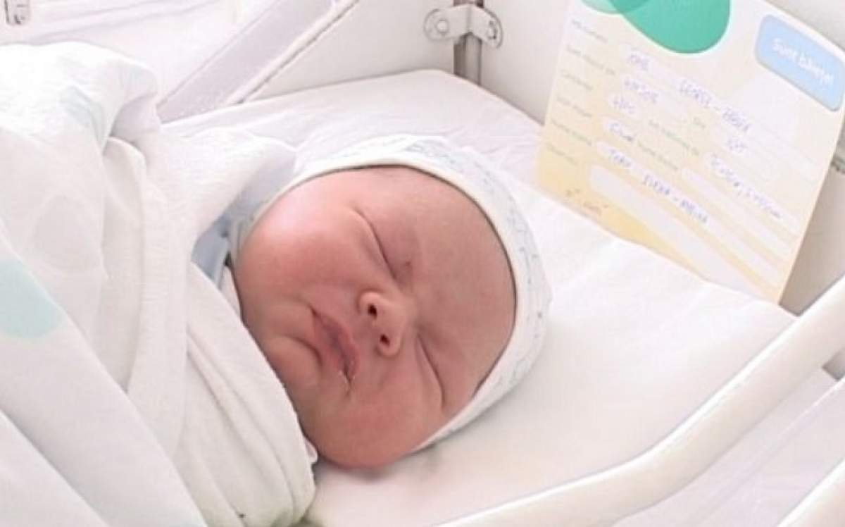 Un bebeluș gigant i-a uimit pe medicii români. Câte kilograme a avut la naștere