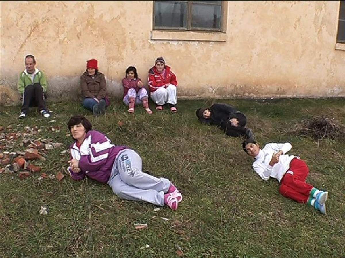 Copii cu dizabilităţi, DROGAŢI, VIOLAŢI, TĂIAŢI! Angajaţii centrului cer demisia directorului. Imagini cu puternic impact emoţional