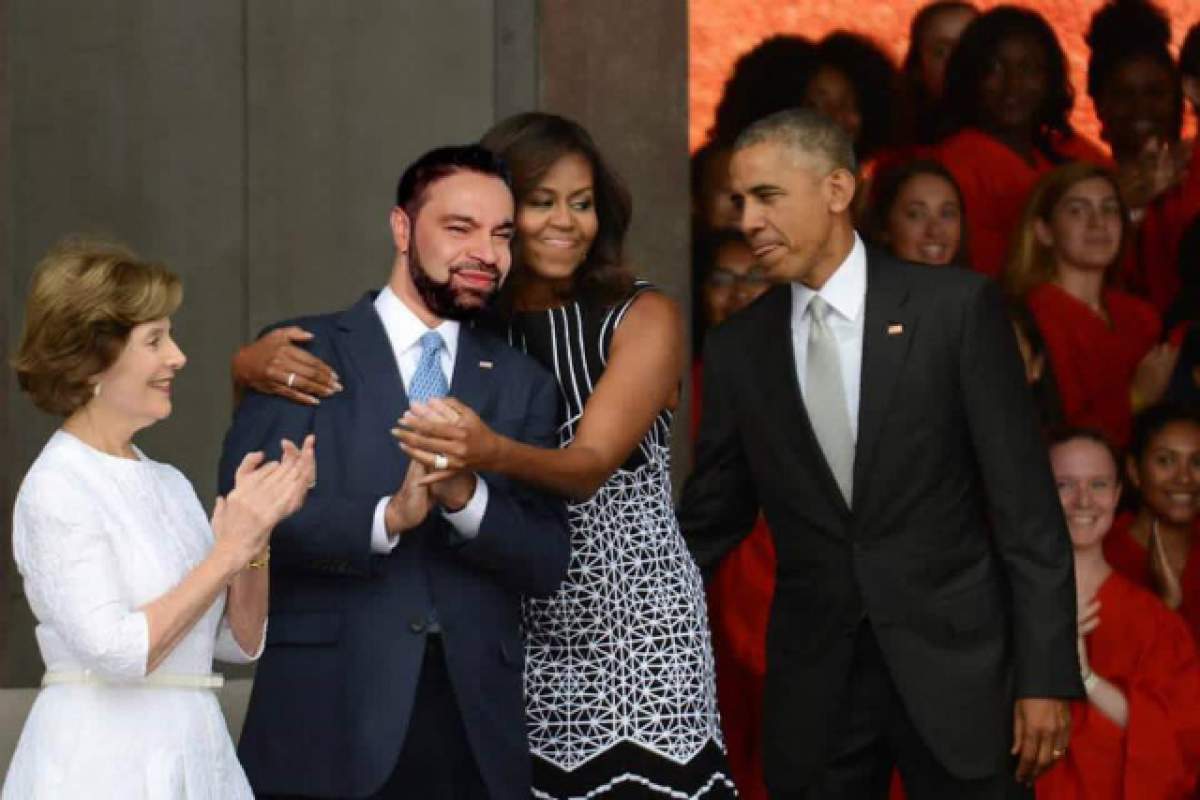 FOTO / Florin Salam trăieşte visul american!  Le-a "cântat manele" lui Barack şi Michelle Obama