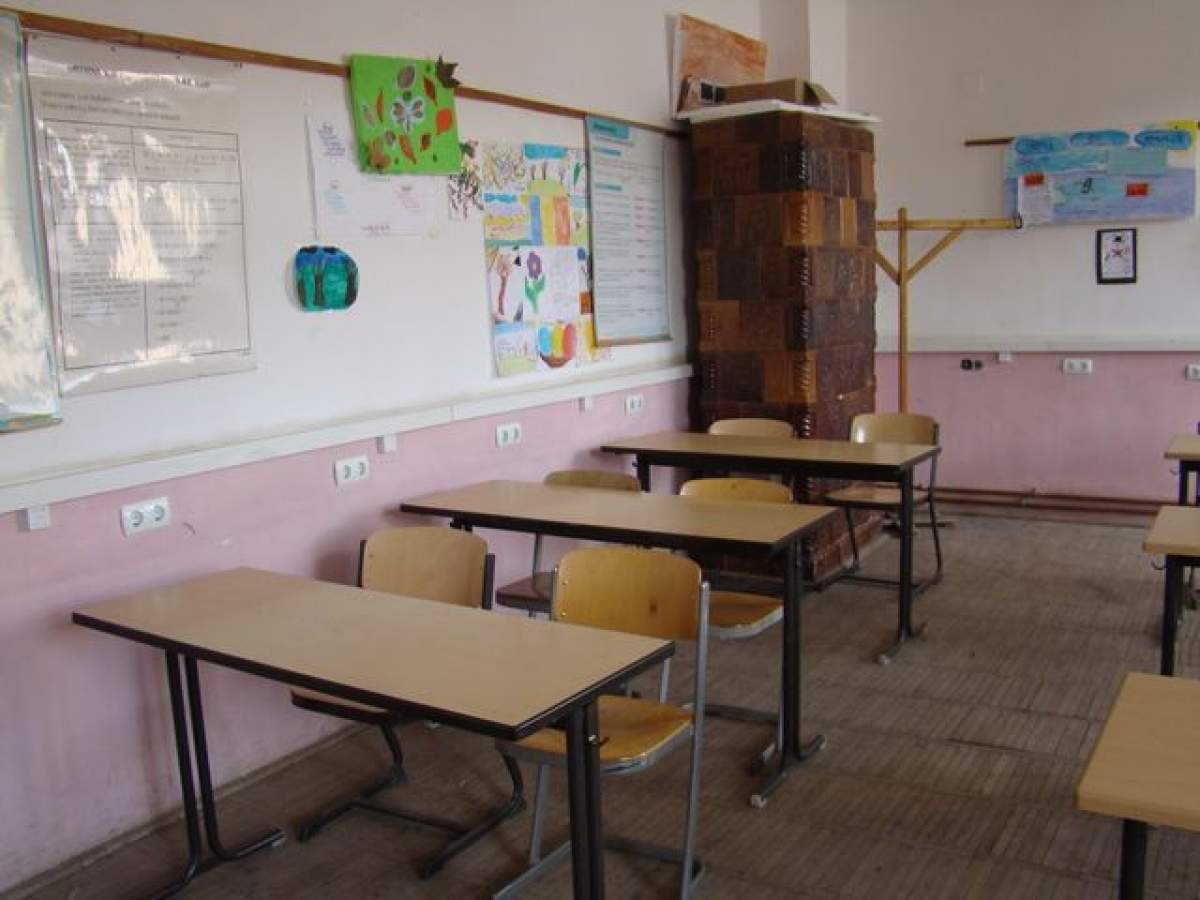 PLOILE şi INUNDAŢIILE închid şcoli în Bacău, Galaţi şi Vrancea