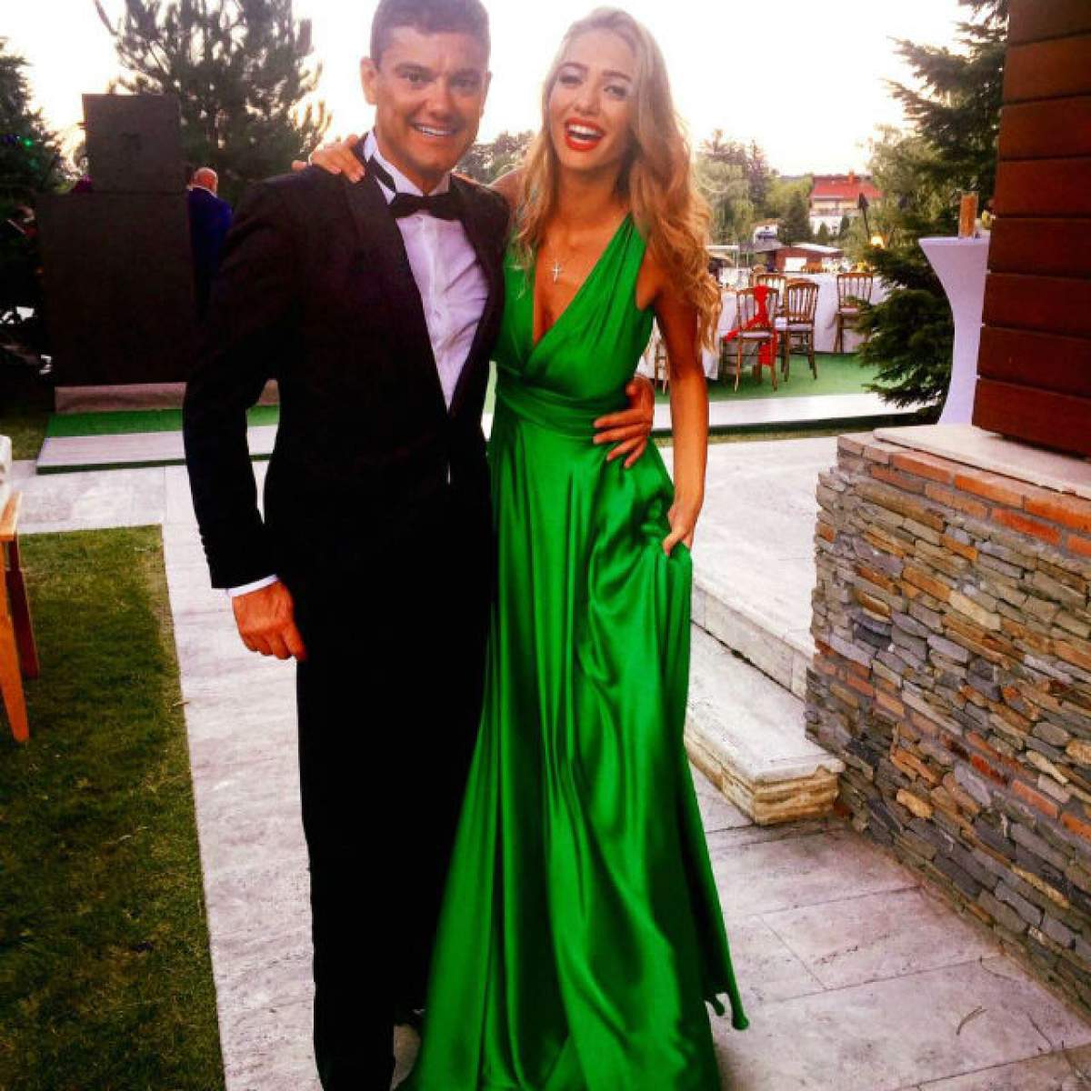 De obicei arată ca "scoasă din ţiplă", dar apariţia asta e jalnică! Cum s-a întors din vacanţă iubita lui Cristian Boureanu