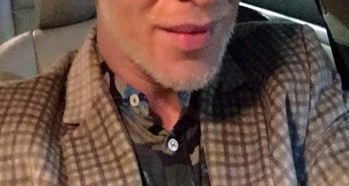 Schimbare şocantă de look pentru un creator de modă de la noi! ”Mi-a luat ceva să te recunosc”