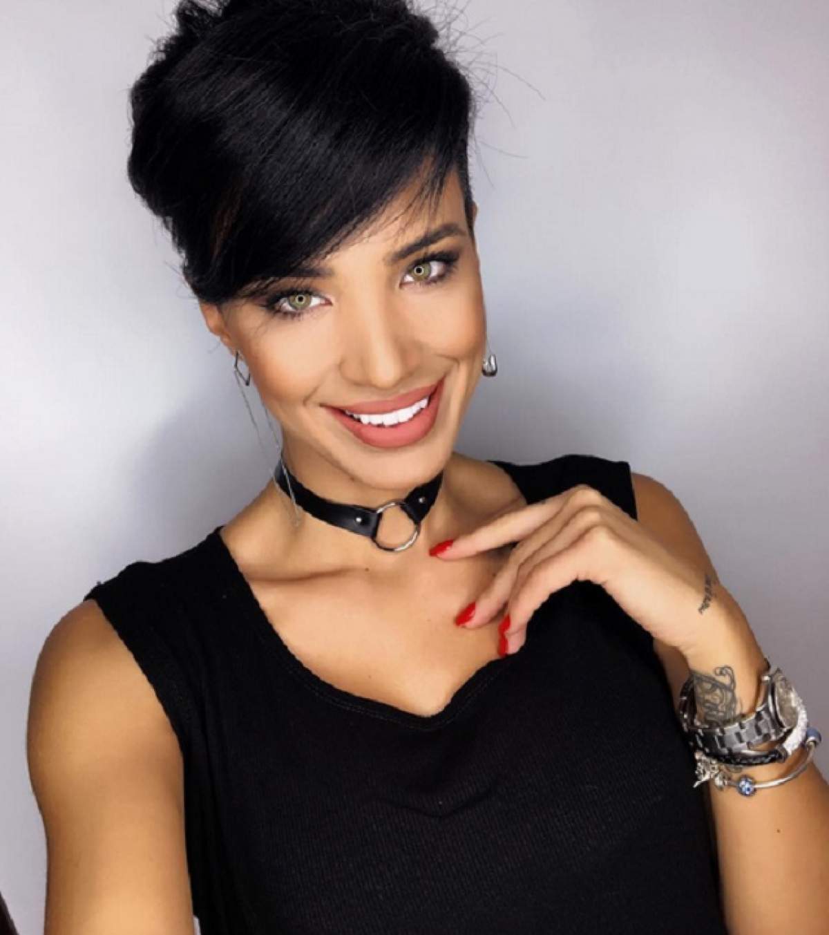 Ce a făcut Adelina Pestriţu la doar câteva ore după ce a anunţat despărţirea de Speak! Vedeta a încercat să ascundă