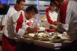 FOTO / Chef Florin Dumitrescu l-a pierdut pe Lăcustă la "Chefi la cuțite"!