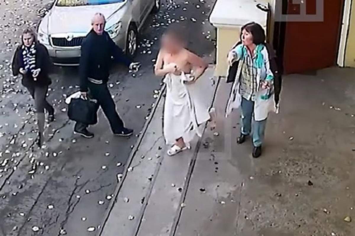 VIDEO / A ieşit DEZBRĂCATĂ din saună pentru a-l prinde pe hoţ! Scena surpinsă de camerele de supraveghere
