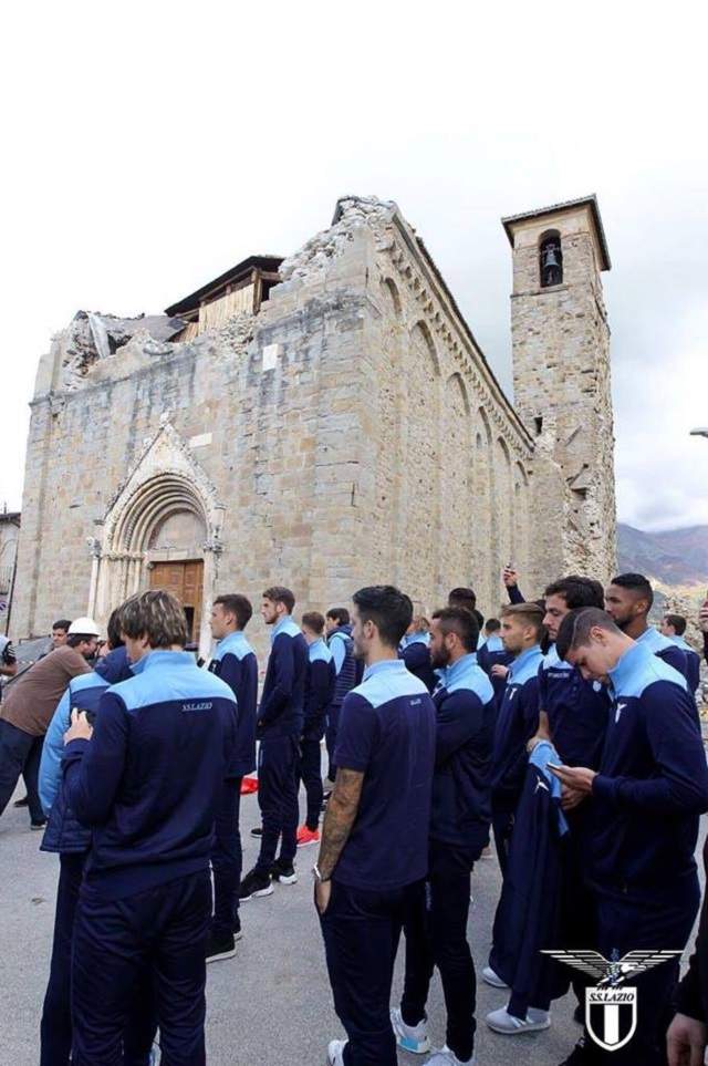 FOTO / Ştefan Radu are Italia la picioare! Fotbalistul român a făcut un gest SENZAŢIONAL pentru persoanele afectate de cutremurul de la Amatrice!