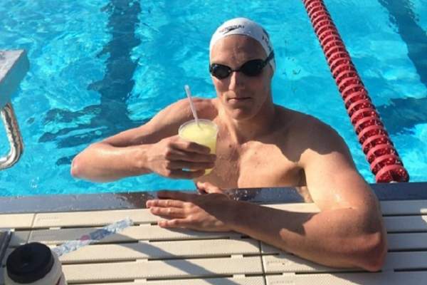 Înotătorul Mack Horton, salvat de cancer, după ce s-a pozat aşa! Detaliul care i-a atras atenţia unui fan a făcut diferenţa dintre viaţă şi moarte