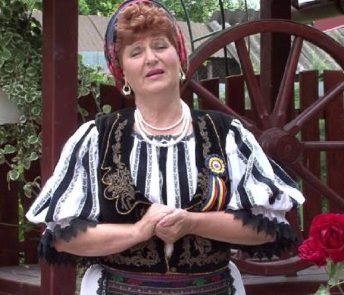 Fiul unei cântăreţe, la un pas să ajungă în scaun cu rotile din cauza unor injecţii