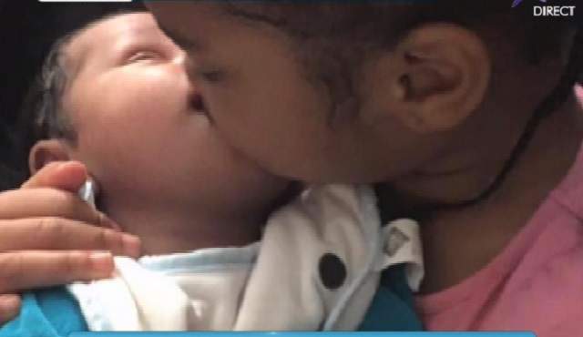 VIDEO / Emoţionant! Timpul a trecut, soţia a născut! Prima imagine cu copilul lui Patrick Ekeng, fotbalistul de la Dinamo care a murit pe teren