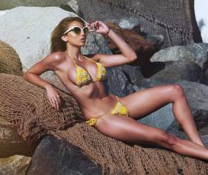 FOTO HOT / Ce "bună" e! Khloe Terae, periculos de sexy pe o plajă din Malibu