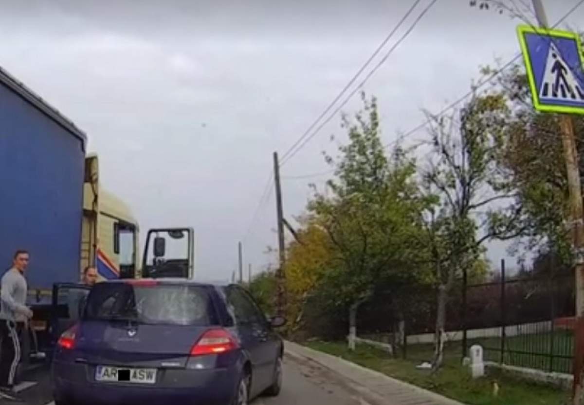 VIDEO / Urmărire ca în filme, după ce au atacat un şofer în trafic! Asta păţeşti când eşti "mafiot"!
