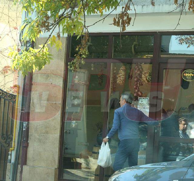 Leacul „Puriului”! Cum se reface Mircea Rednic după ce a fost operat de tumoră! VIDEO PAPARAZZI