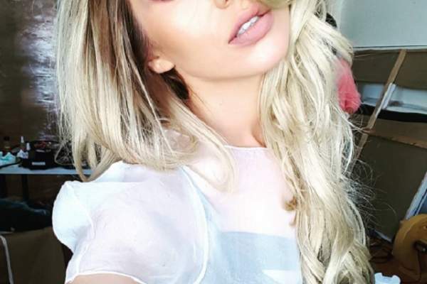 FOTO / Lidia Buble, pe urmele Alexandrei Stan! Iubita lui Răzvan Simion este brunetă şi are breton