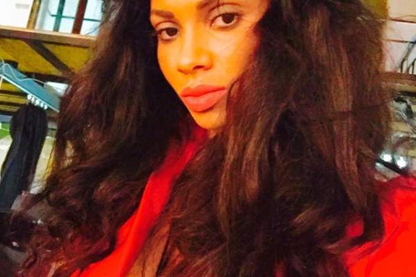 Dragoste cu năbădăi! Laurette susţine că a fost jefuită de fostul iubit! EXCLUSIV!!!