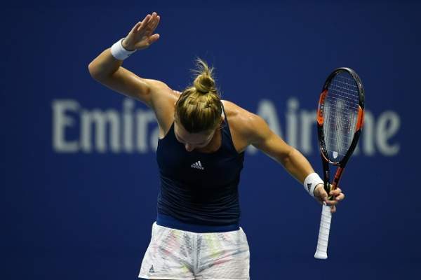 Ce dezastru!!! Simona Halep, pulverizată la Beijing!