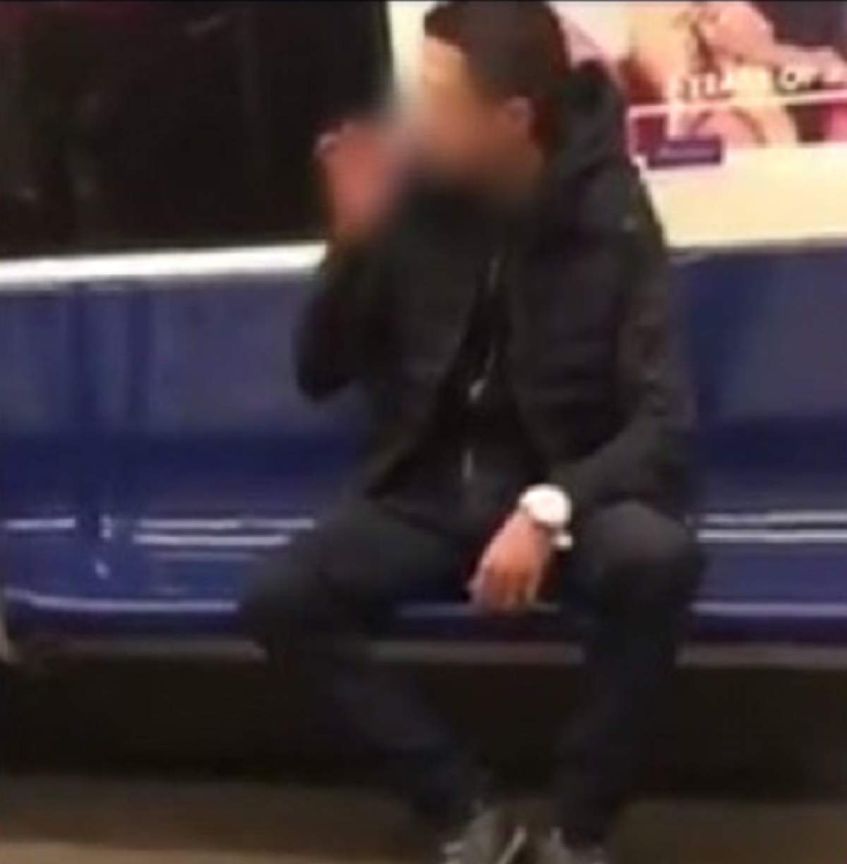 VIDEO / S-a întâmplat azi în Bucureşti! Şi-a aprins o ţigară chiar în metrou şi i-a înjurat pe ceilalţi călători care i-au atras atenţia
