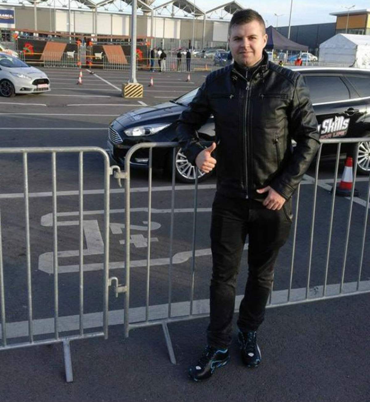 Alin de la "Mireasă pentru fiul meu" s-a pozat cu un alt fost concurent şi credeau că-s COOL, dar s-au făcut de râs! Detaliul penibil din fotografie