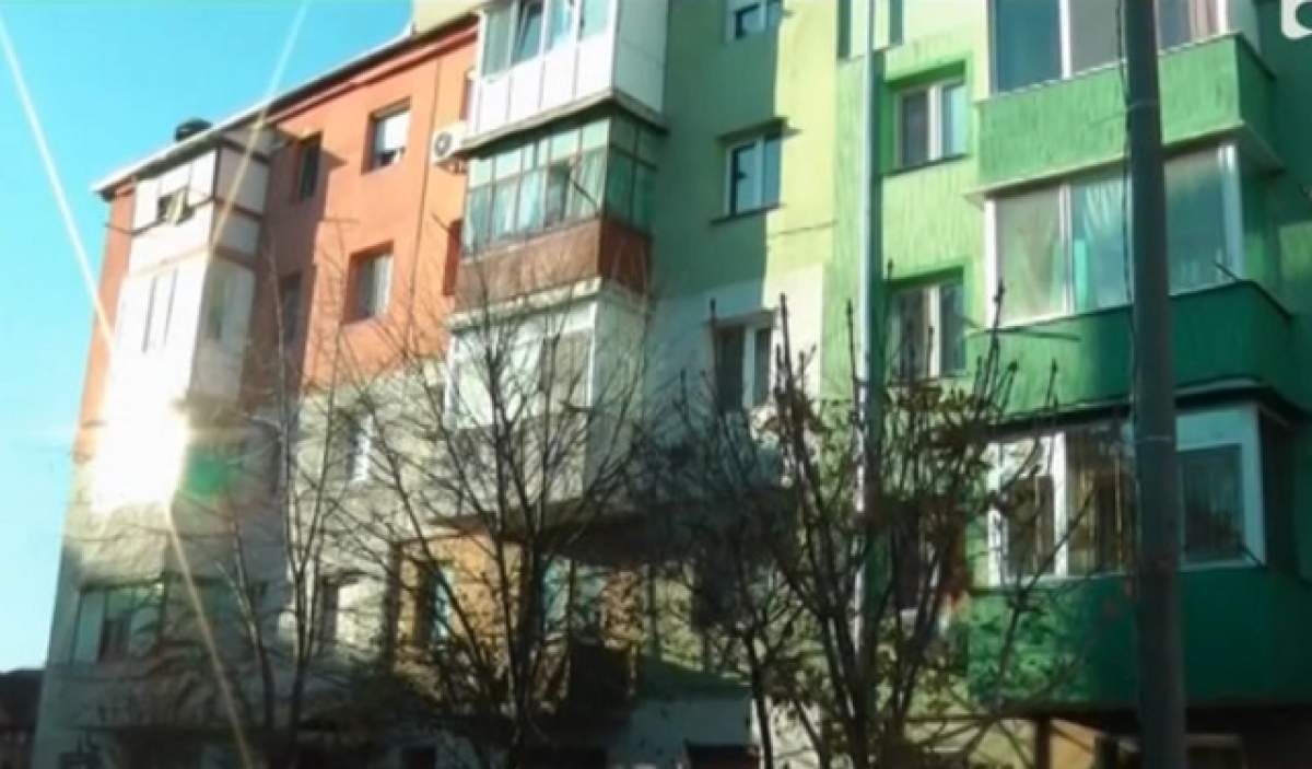 VIDEO / Declaraţii şocante! O adolescentă a căzut de la etajul patru al unui bloc din Caransebeş! Fugise de la un centru de plasament