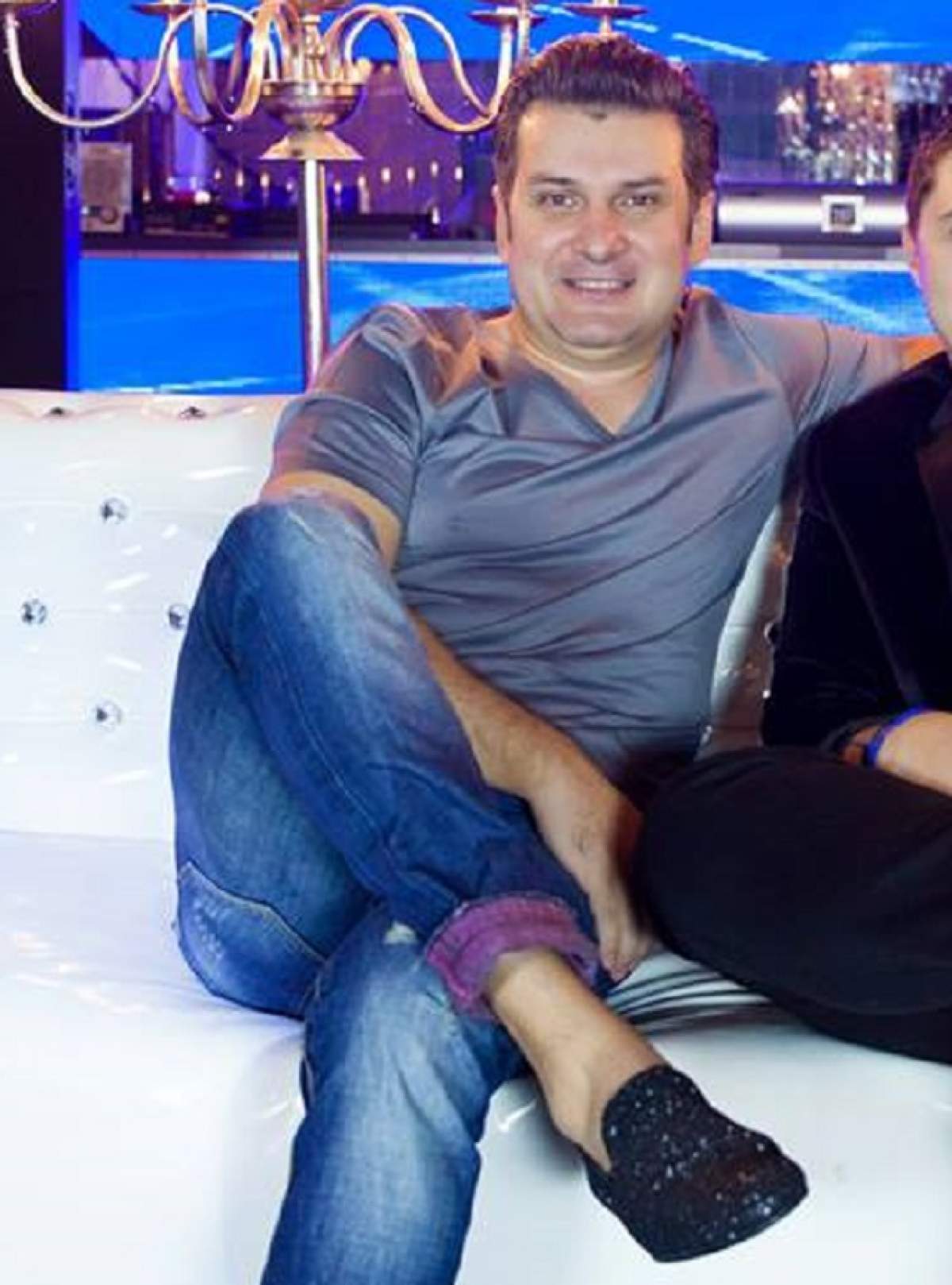 Adi de la Vâlcea şi-a îndesat ziare în pantofi, ca să nu-i îngheţe picioarele!