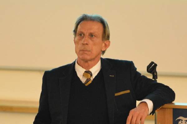 Christoph Daum a scos colţii! Vinovaţi surpriză pentru căderea liberă în care se află echipa naţională!