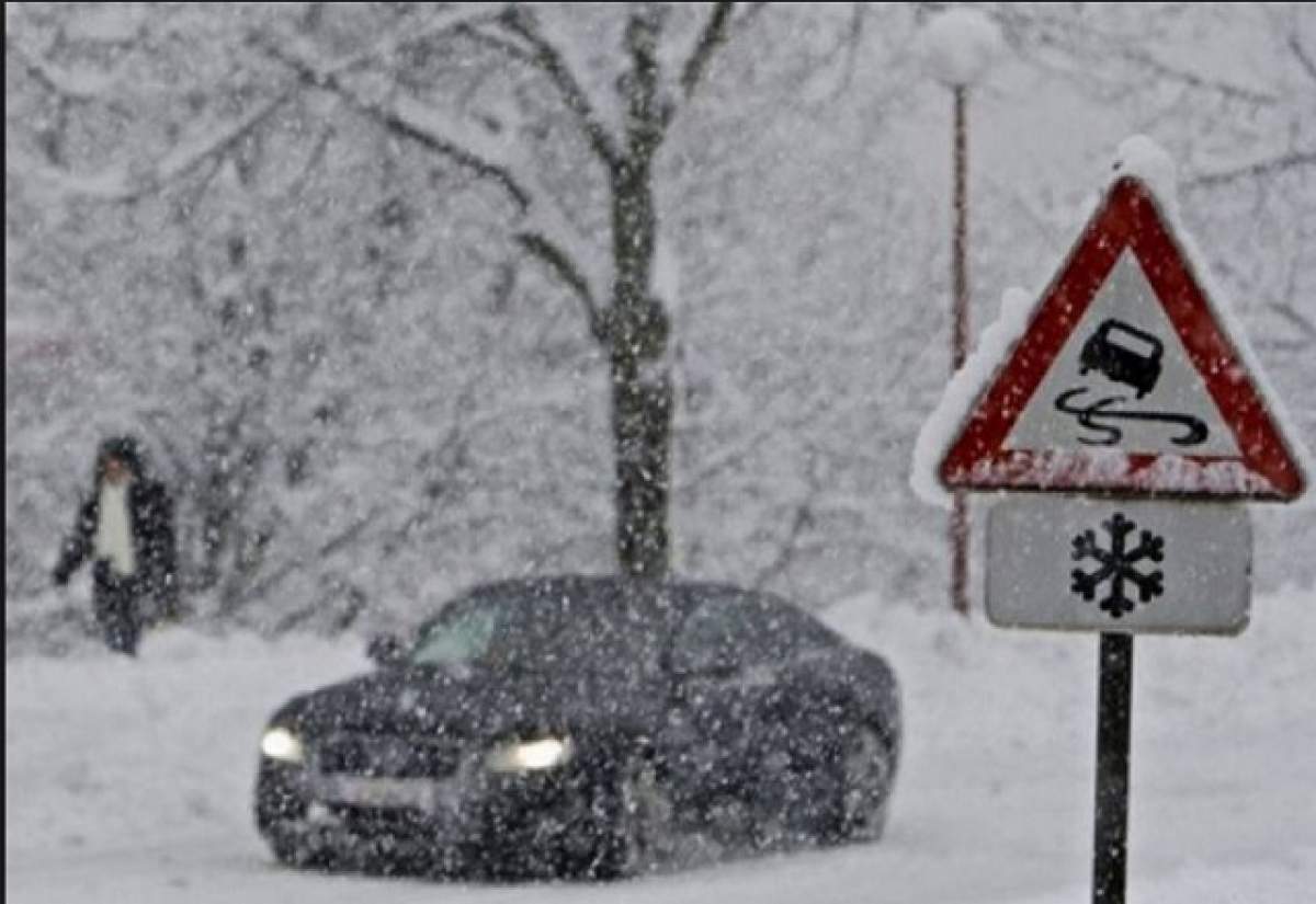 Meteorologii au emis cod galben de ninsoare şi vânt