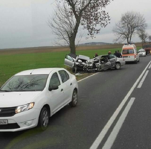 VIDEO / Accident grav în Constanţa! Trei morţi şi patru răniţi, dintre care un copil de 7-8 ani