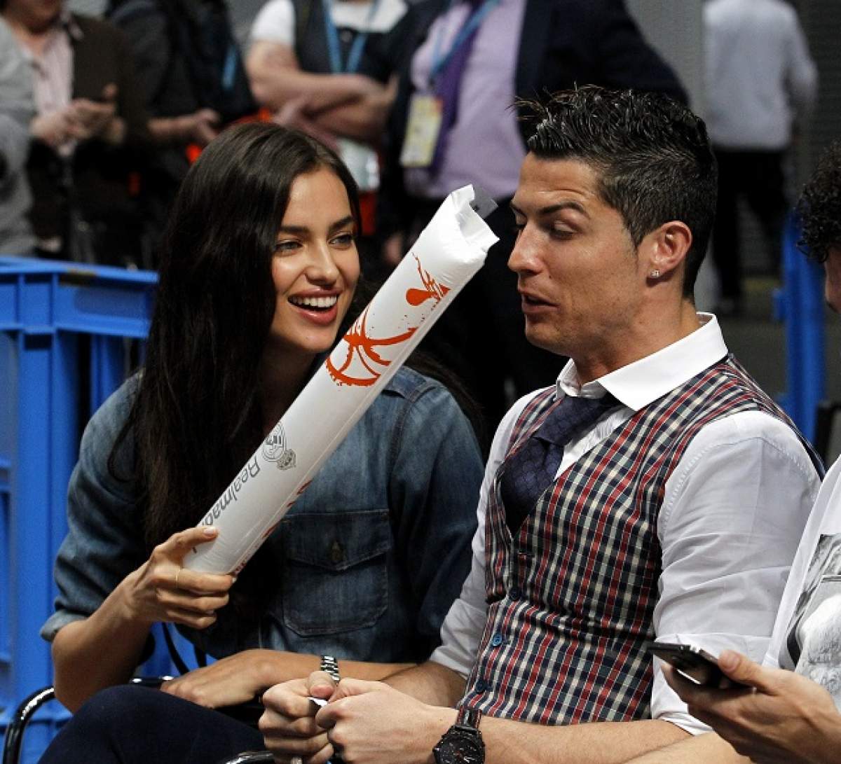 Cristiano Ronaldo a înşelat-o pe Irina Shayk cu o româncă. I-a pus capac fata!