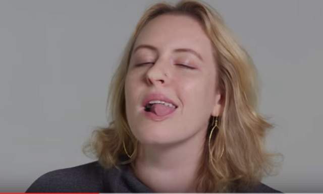 VIDEO / 100 de oameni au fost puși să sărute o oglindă! Ce a ieșit? Trebuie să vezi!