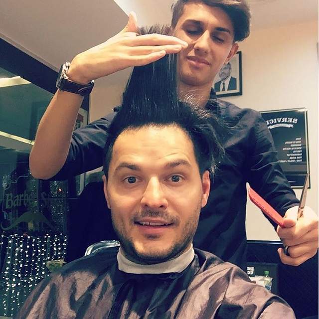 FOTO / Liviu Vârciu s-a săturat să fie singur! Şi-a schimbat look-ul şi a făcut anunţul