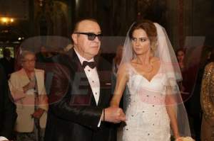 VIDEO / La numai două luni de la nuntă, Gabriel Cotabiţă a ieşit singur la o petrecere mondenă: "Este o femeie care mai şi..."