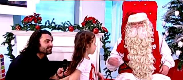 VIDEO / Pepe, topit după fetele lui! Au venit la TV şi nu s-au dezlipit de el